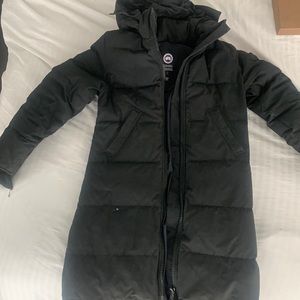 Pre-loved Classic Canada Goose Mystique Parka (long) in Size S